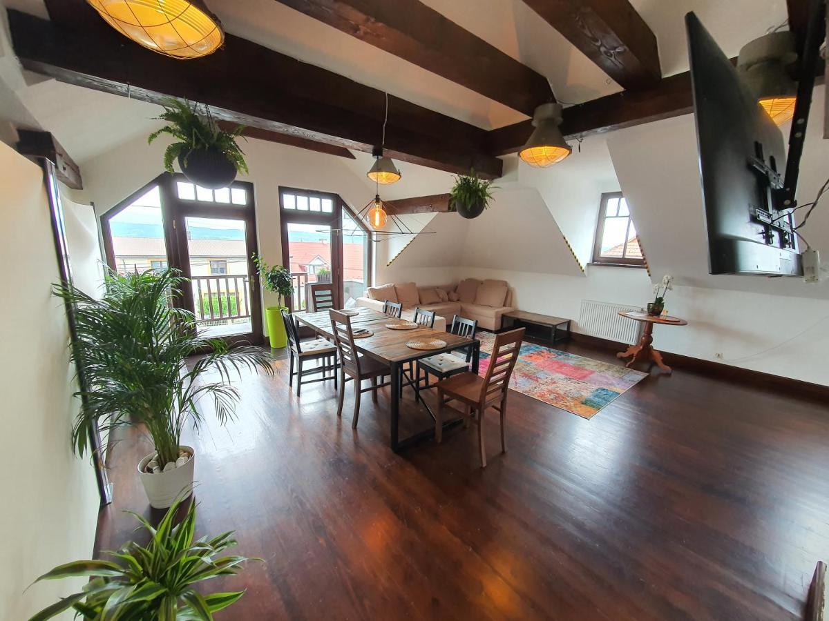 Loft *